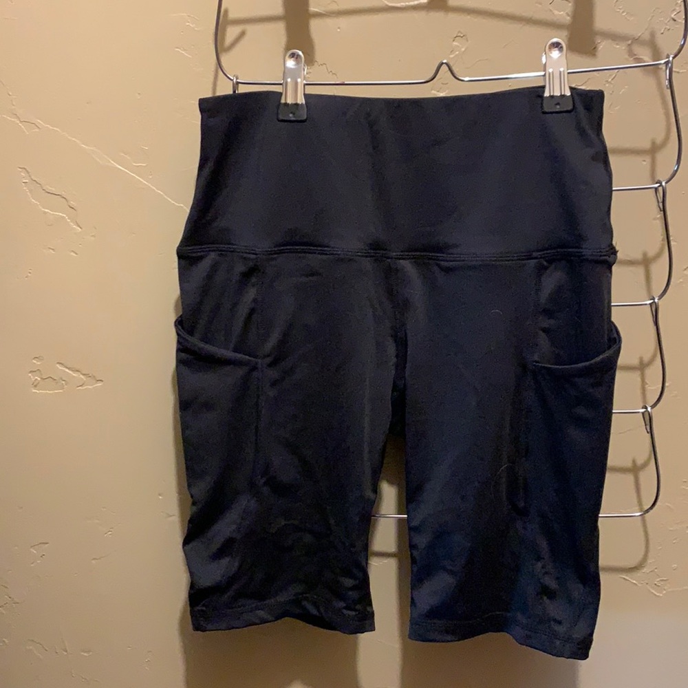 AUU High-Rise Women's Biker Shorts, S